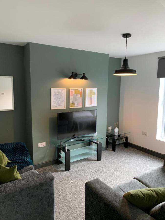 Quiet Location - 3 Bedroom Family House With 3 Shower Room - 2 Parking Spaces Plymouth Ngoại thất bức ảnh