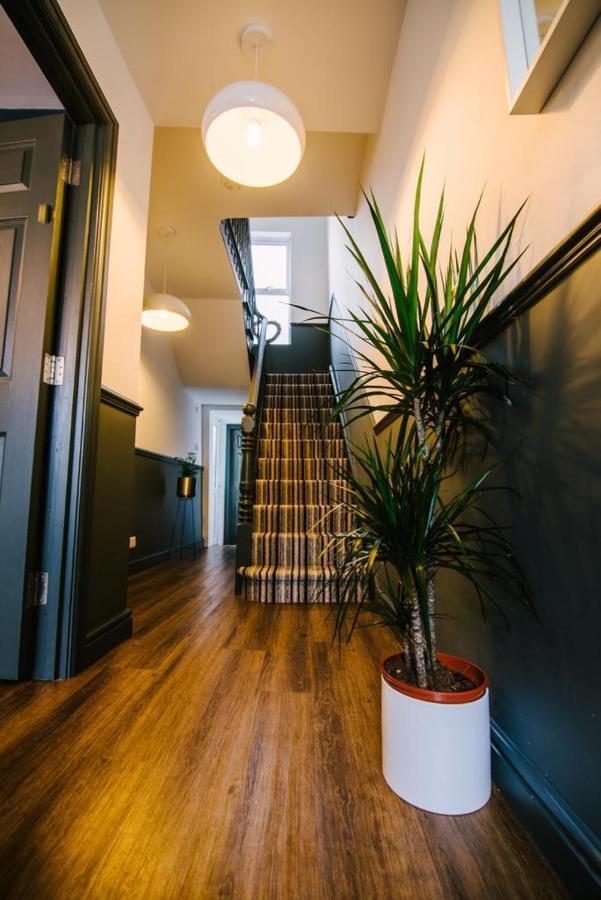 Quiet Location - 3 Bedroom Family House With 3 Shower Room - 2 Parking Spaces Plymouth Ngoại thất bức ảnh